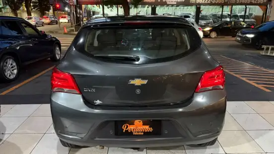 CHEVROLET-ONIX-2017