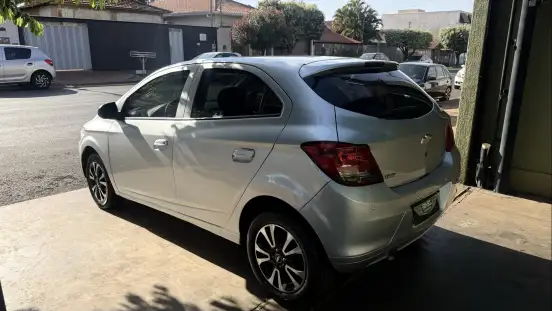 CHEVROLET-ONIX-1.4 MPFI LTZ 8V FLEX 4P MANUAL CHEVROLET-ONIX-2015