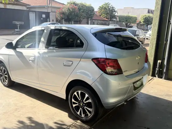 CHEVROLET-ONIX-1.4 MPFI LTZ 8V FLEX 4P MANUAL CHEVROLET-ONIX-2015