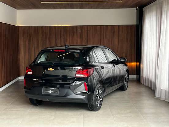 CHEVROLET-ONIX-2024