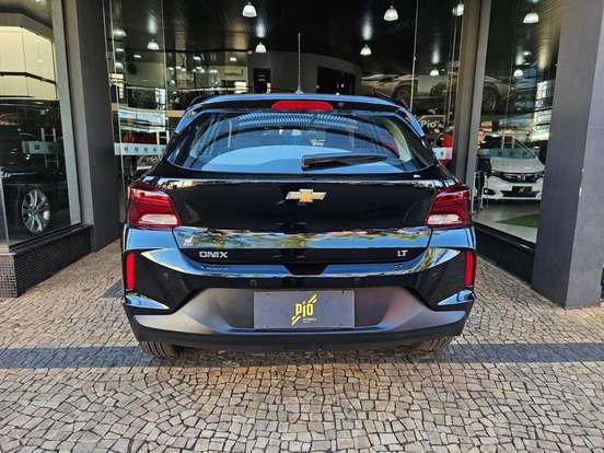 CHEVROLET-ONIX-2022