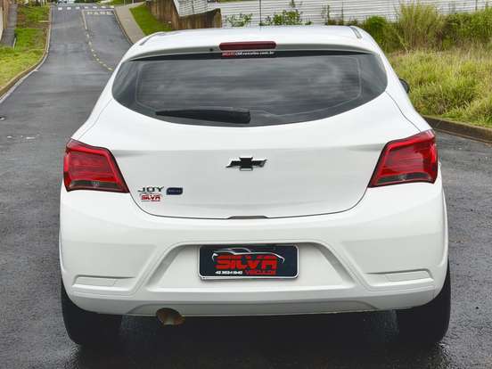 CHEVROLET-ONIX-2020