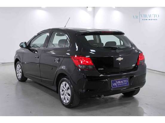 CHEVROLET-ONIX-2018