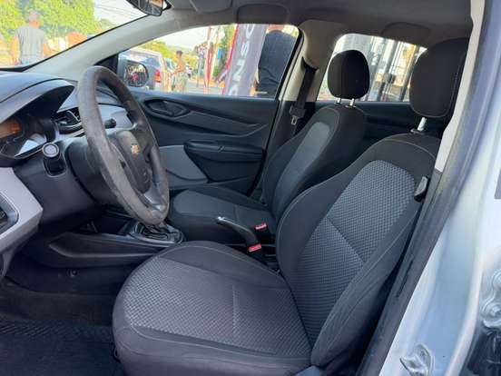 CHEVROLET-ONIX-2019