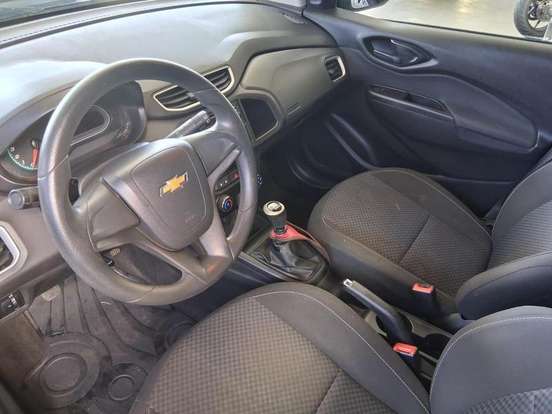 CHEVROLET-ONIX-2017