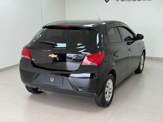 CHEVROLET-ONIX-1.0 MPFI LT 8V FLEX 4P MANUAL CHEVROLET-ONIX-2019