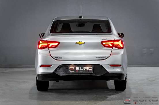 CHEVROLET-ONIX-2022
