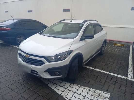 CHEVROLET-ONIX-2018