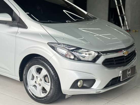 CHEVROLET-ONIX-1.4 MPFI LT 8V FLEX 4P AUTOMÁTICO CHEVROLET-ONIX-2018