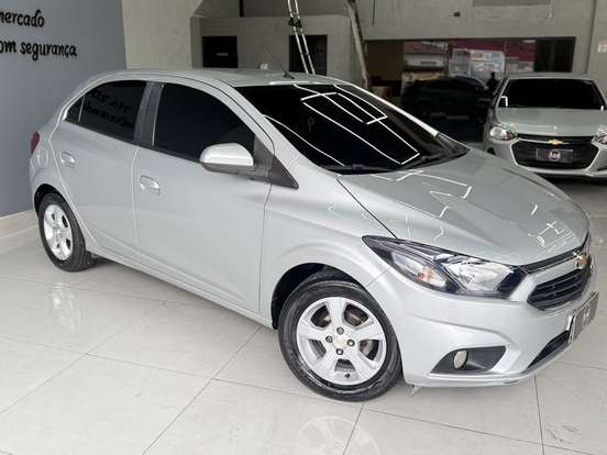 CHEVROLET-ONIX-1.4 MPFI LT 8V FLEX 4P AUTOMÁTICO CHEVROLET-ONIX-2018