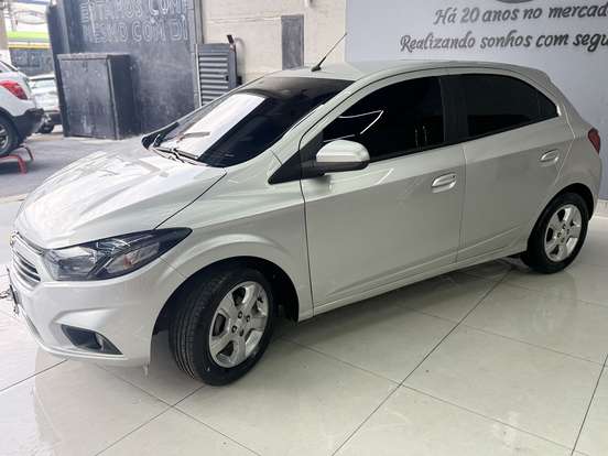 CHEVROLET-ONIX-1.4 MPFI LT 8V FLEX 4P AUTOMÁTICO CHEVROLET-ONIX-2018