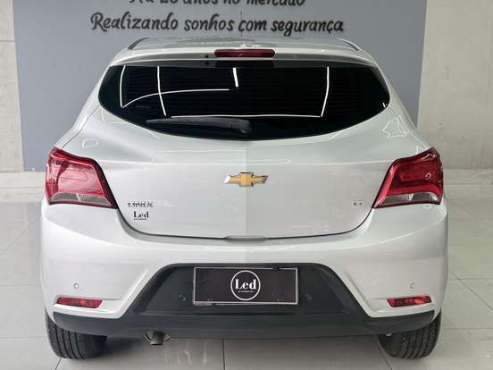 CHEVROLET-ONIX-2018