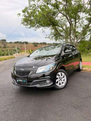 CHEVROLET-ONIX-2015
