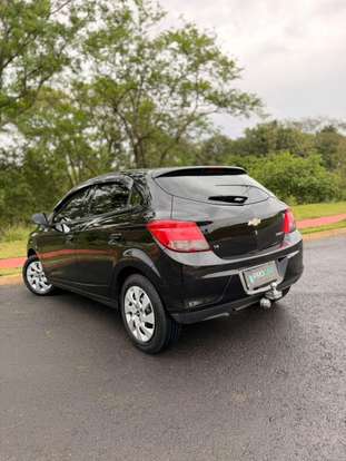CHEVROLET-ONIX-2015