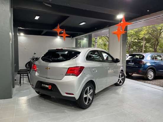 CHEVROLET-ONIX-1.4 MPFI LTZ 8V FLEX 4P AUTOMÁTICO CHEVROLET-ONIX-2019