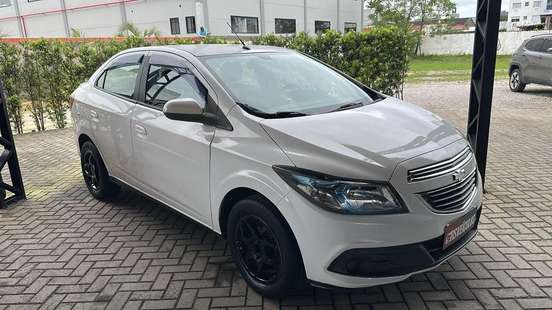 CHEVROLET-PRISMA-2013