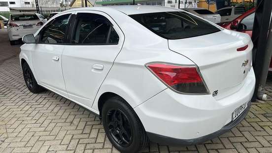 CHEVROLET-PRISMA-2013