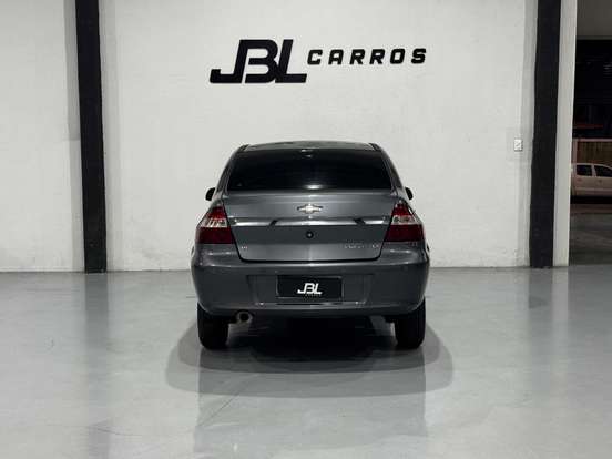 CHEVROLET-PRISMA-2012