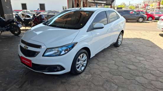 CHEVROLET-PRISMA-2014