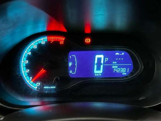CHEVROLET-PRISMA-2014