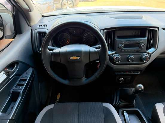 CHEVROLET-S10-2.8 16V TURBO DIESEL LS CD 4X4 MANUAL CHEVROLET-S10-2020