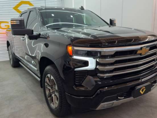 CHEVROLET-SILVERADO-5.3 V8 GASOLINA 1500 HIGH COUNTRY 4X4 AUTOMÁTICO CHEVROLET-SILVERADO-2023