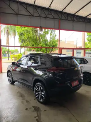 CHEVROLET-TRACKER-2024