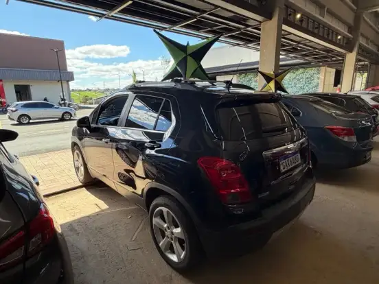 CHEVROLET-TRACKER-2015