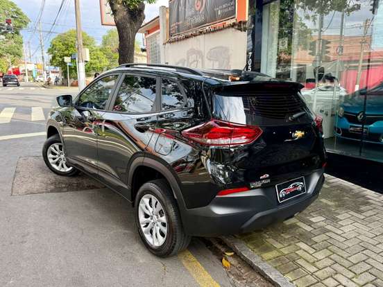CHEVROLET-TRACKER-2025