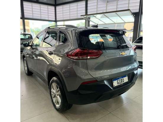 CHEVROLET-TRACKER-2020