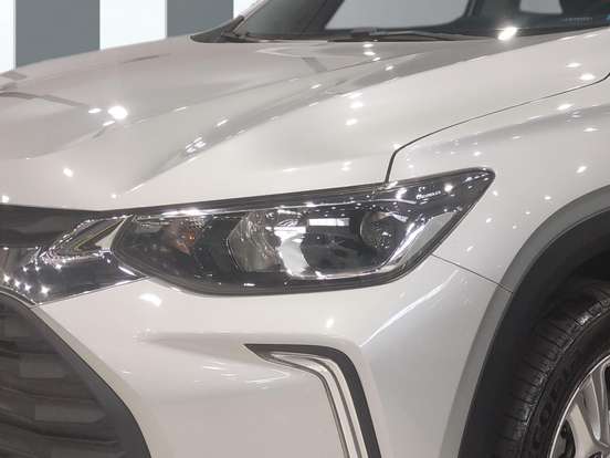 CHEVROLET-TRACKER-2022