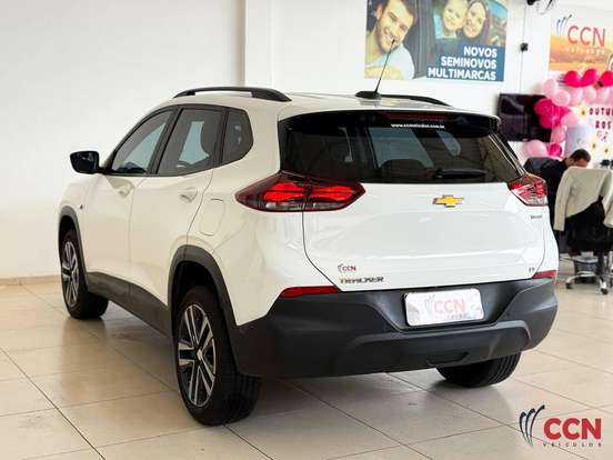 CHEVROLET-TRACKER-2025