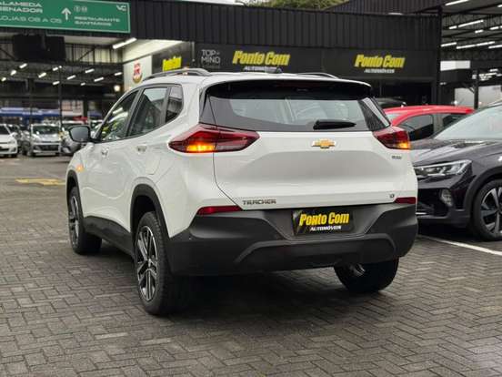 CHEVROLET-TRACKER-2025