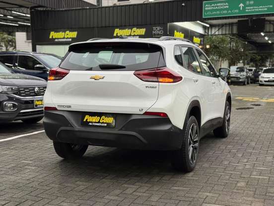 CHEVROLET-TRACKER-2025