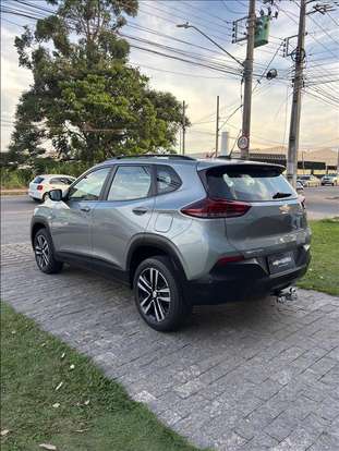 CHEVROLET-TRACKER-2024