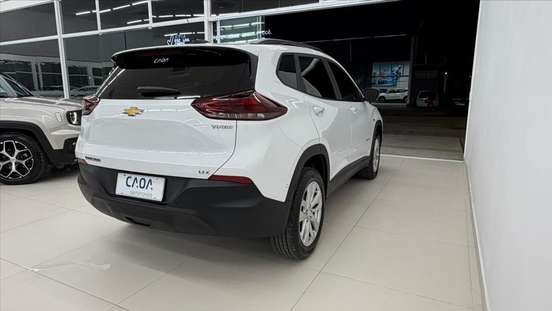 CHEVROLET-TRACKER-2024