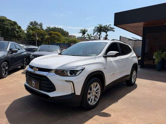 CHEVROLET-TRACKER-2021