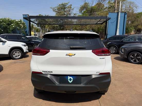 CHEVROLET-TRACKER-2021