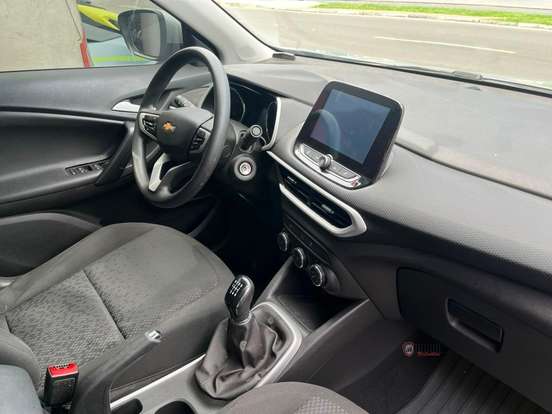 CHEVROLET-TRACKER-2021