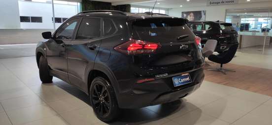 CHEVROLET-TRACKER-2023