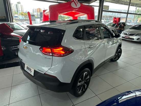 CHEVROLET-TRACKER-2022
