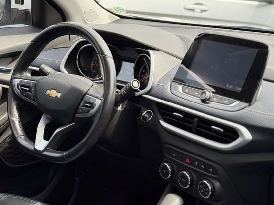 CHEVROLET-TRACKER-2022