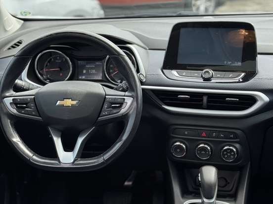 CHEVROLET-TRACKER-2022