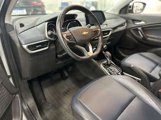 CHEVROLET-TRACKER-2022