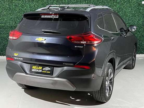 CHEVROLET-TRACKER-2023