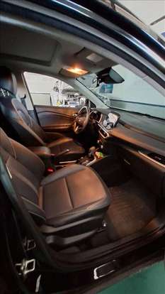 CHEVROLET-TRACKER-2024
