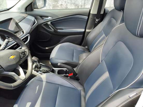 CHEVROLET-TRACKER-2023