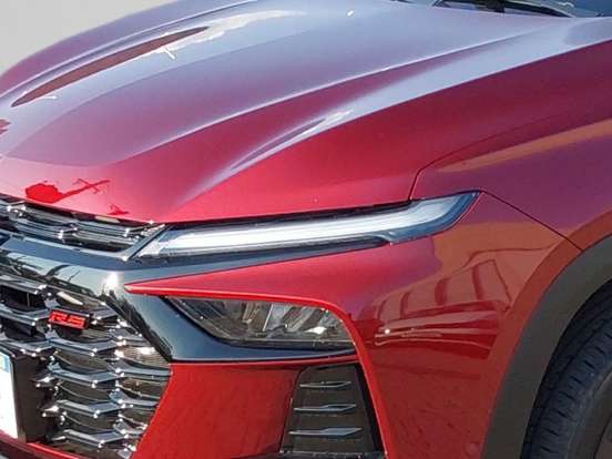 CHEVROLET-TRACKER-2025