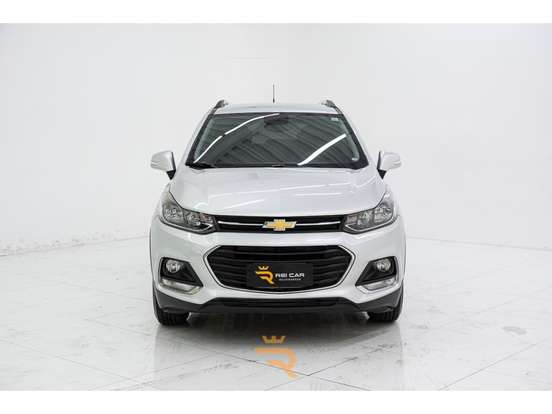 CHEVROLET-TRACKER-2019