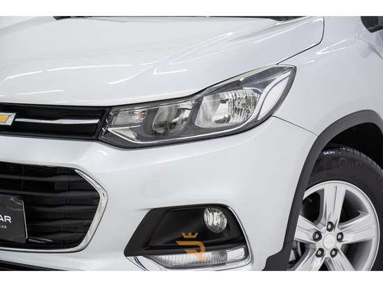 CHEVROLET-TRACKER-2019